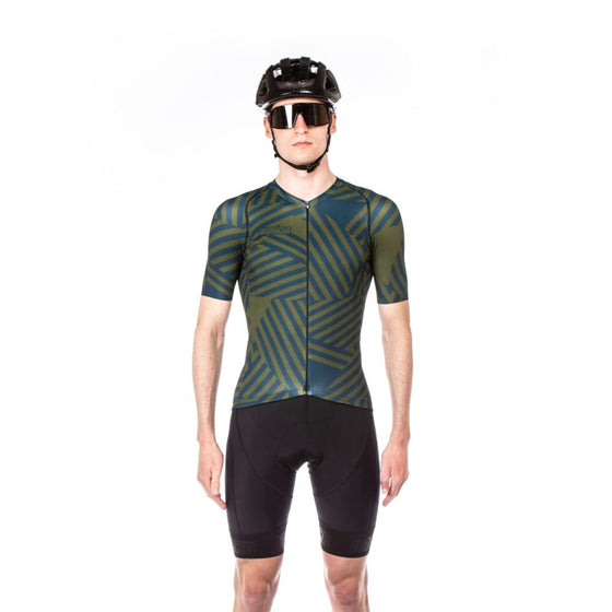 Tricota Hombre Spitfire Petrol Olive BIORACER